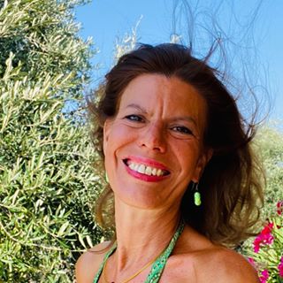 Patricia Russu von Beziehungslounge